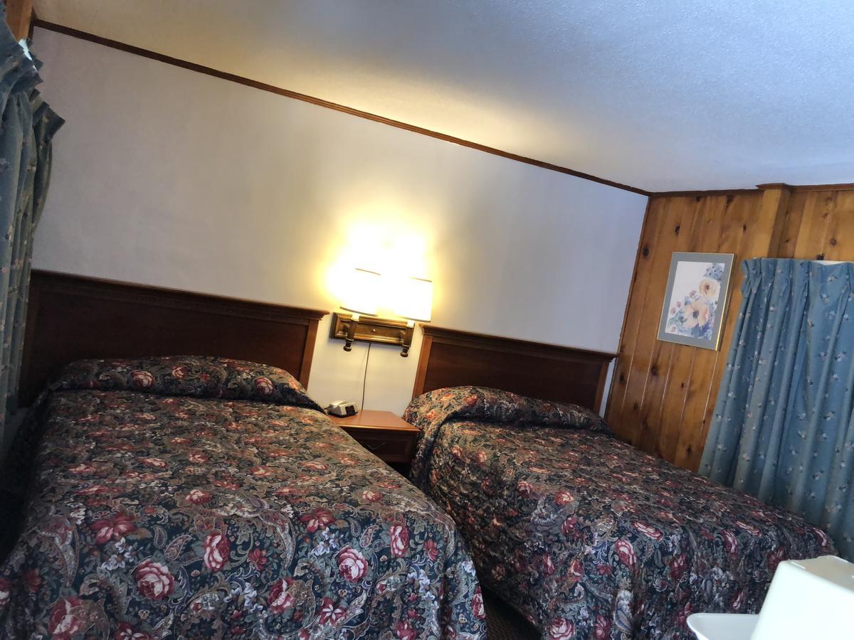 Sun N Snow Hotel Cadillac Exterior foto